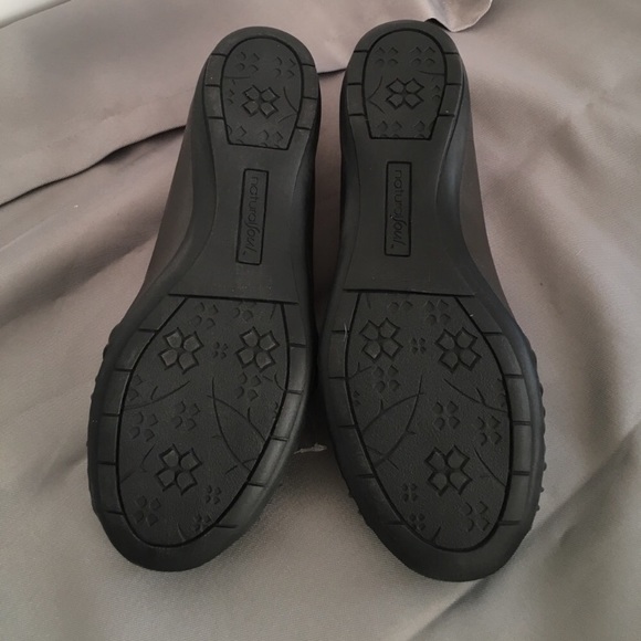 Natural Soul Comfort Dark Gary Flats. NIB - Picture 5 of 5